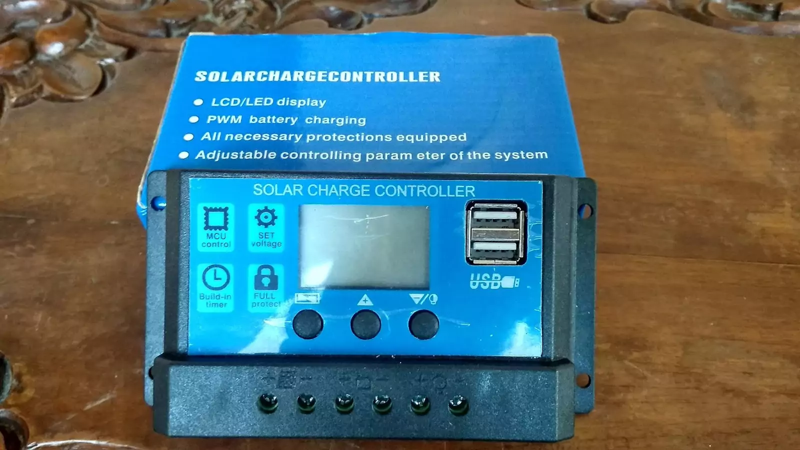  Solar Charge Controller (SCC) PWM 30A